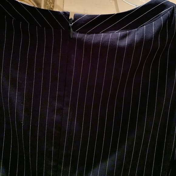 Amazing brand new Jone New York strips dress navy in white. Size : 14 - Picture 7 of 13
